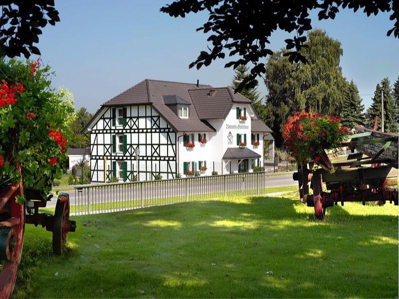 Lohmann'S Romantik Hotel Gravenberg Langenfeld  Exterior foto